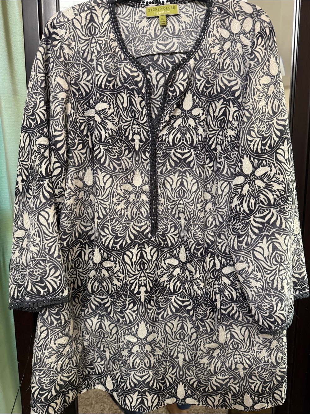 Sigrid Olsen Gray and White Ornate Floral Tunic